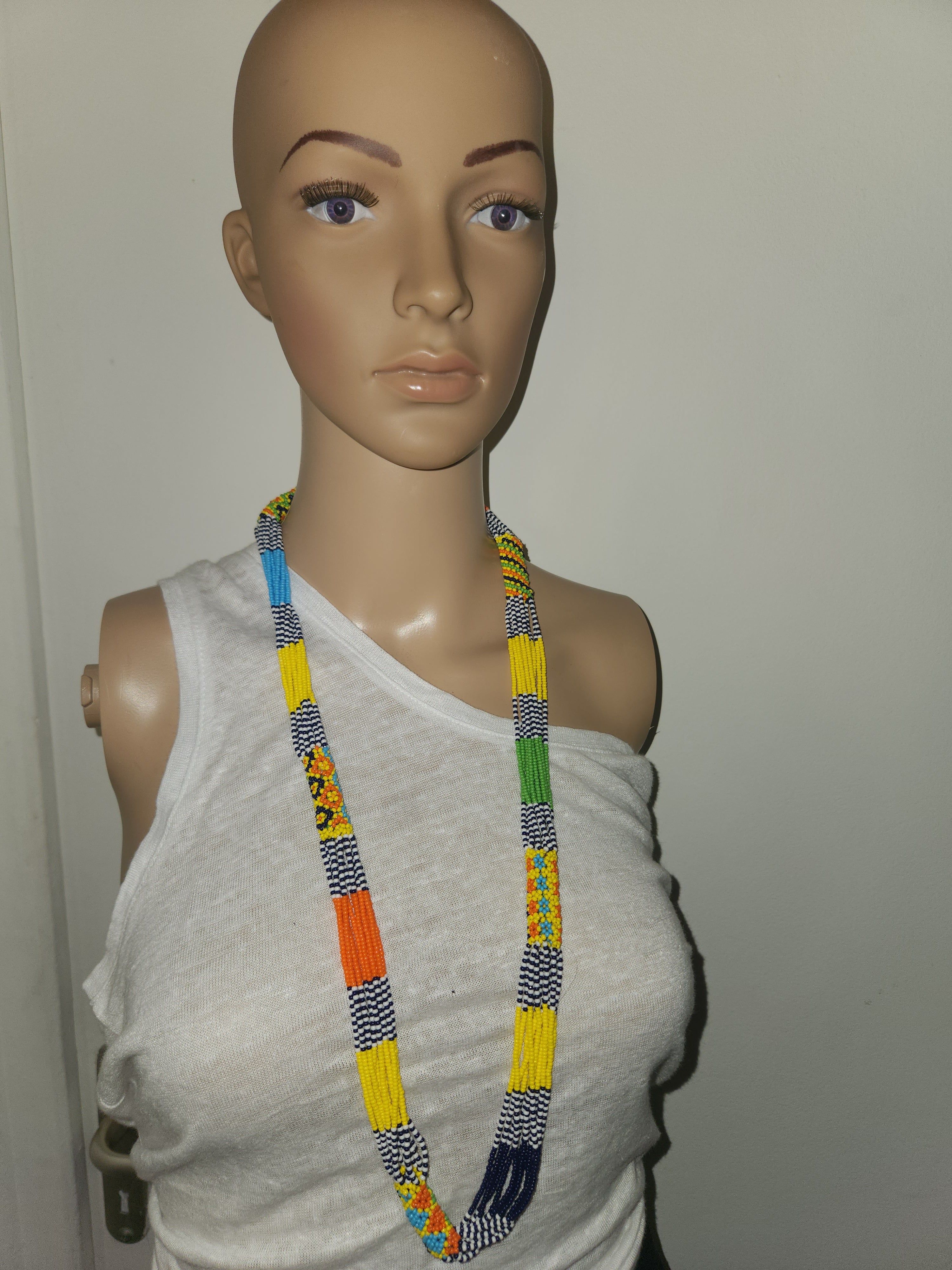 Collier Massai multicolore - Elégance ethnique intemporelle