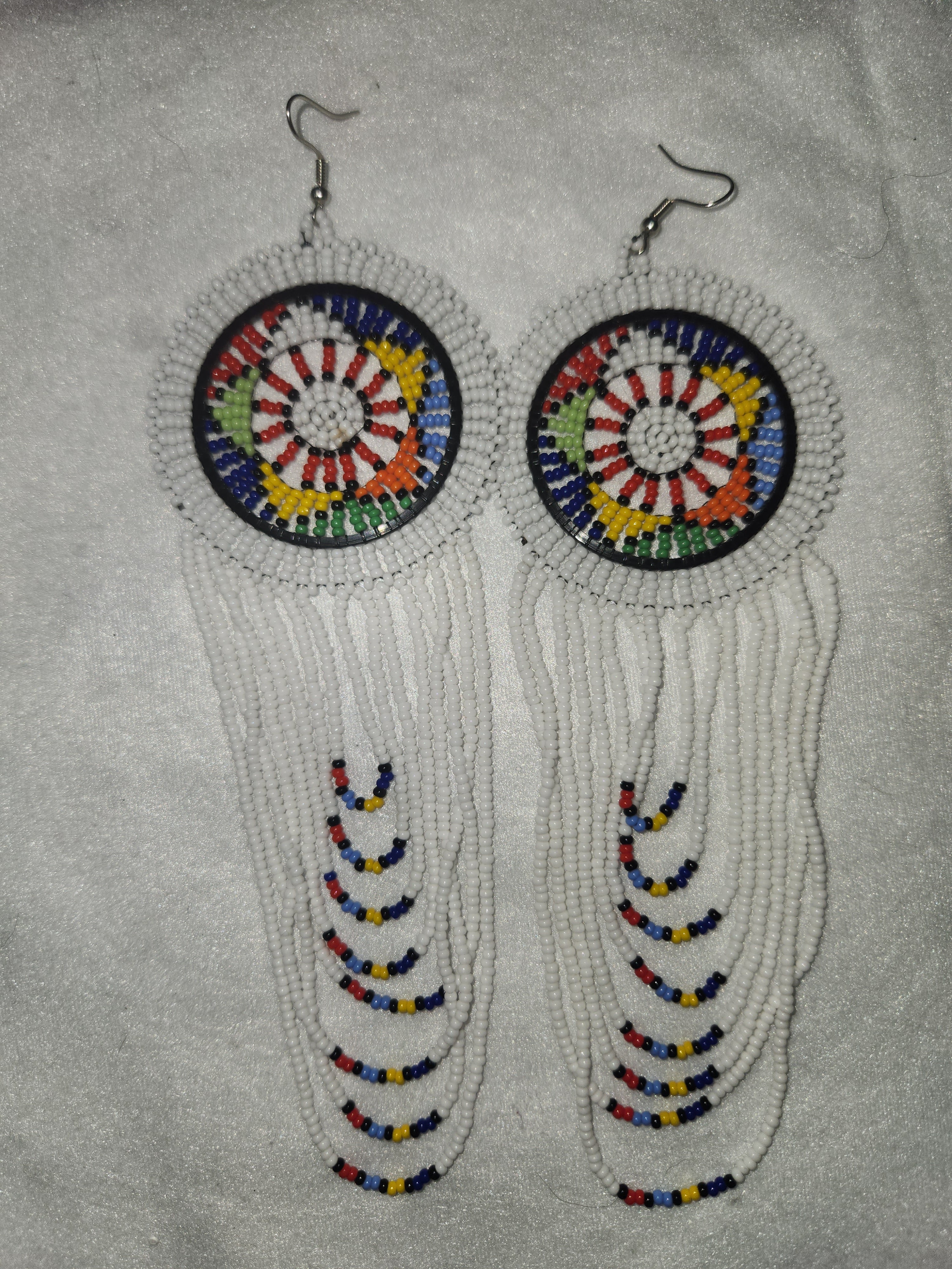 Boucles d'oreilles africaines blanches - Inspiration Afrique du Sud