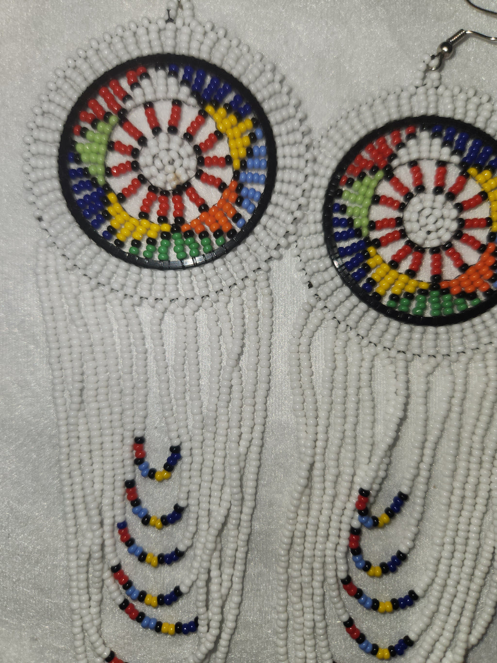 Boucles d'oreilles africaines blanches - Inspiration Afrique du Sud