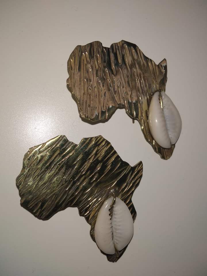 Les boucles d'oreilles  ethnique