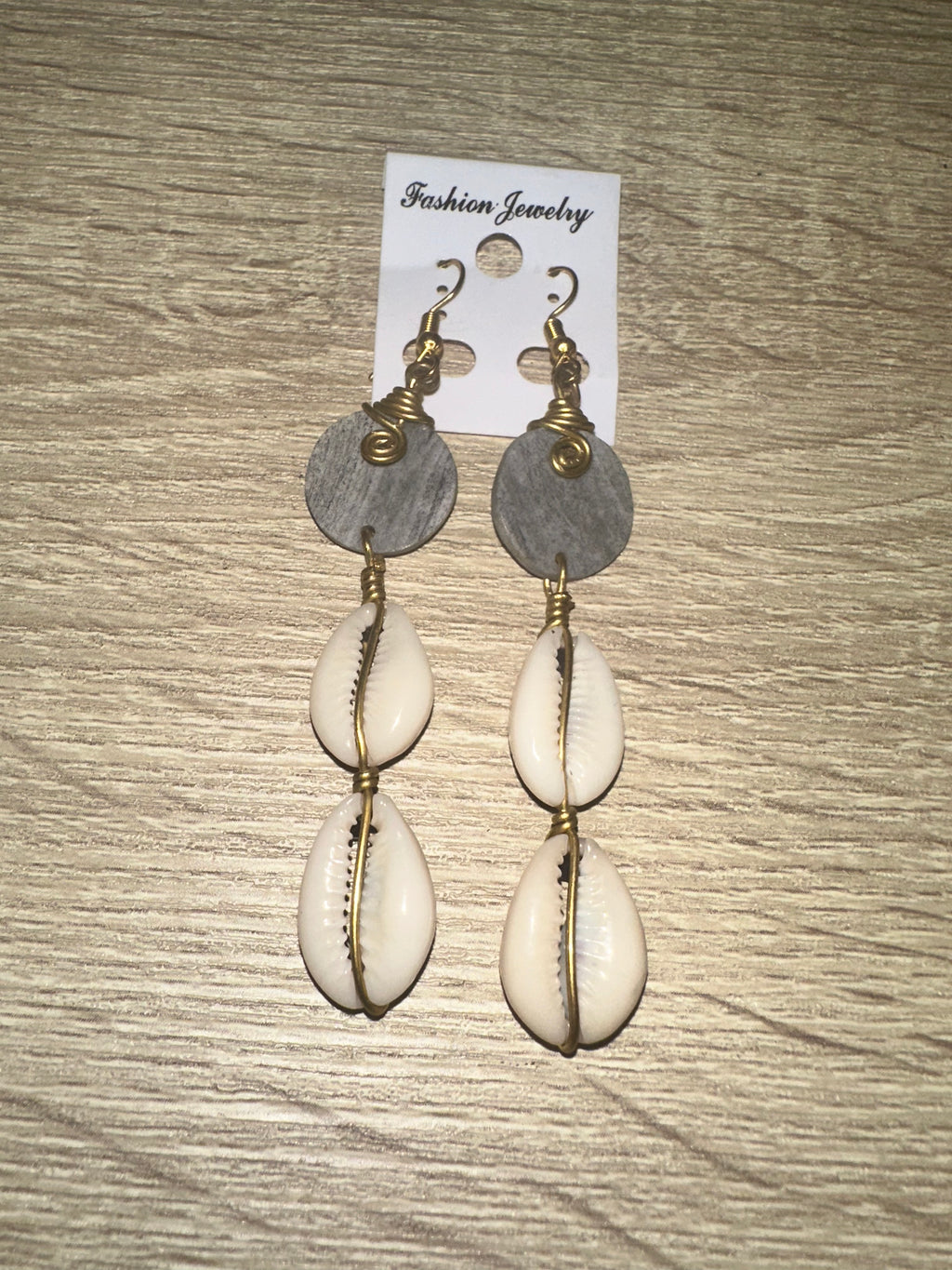 Boucles d'oreilles ethniques chic - Cauris